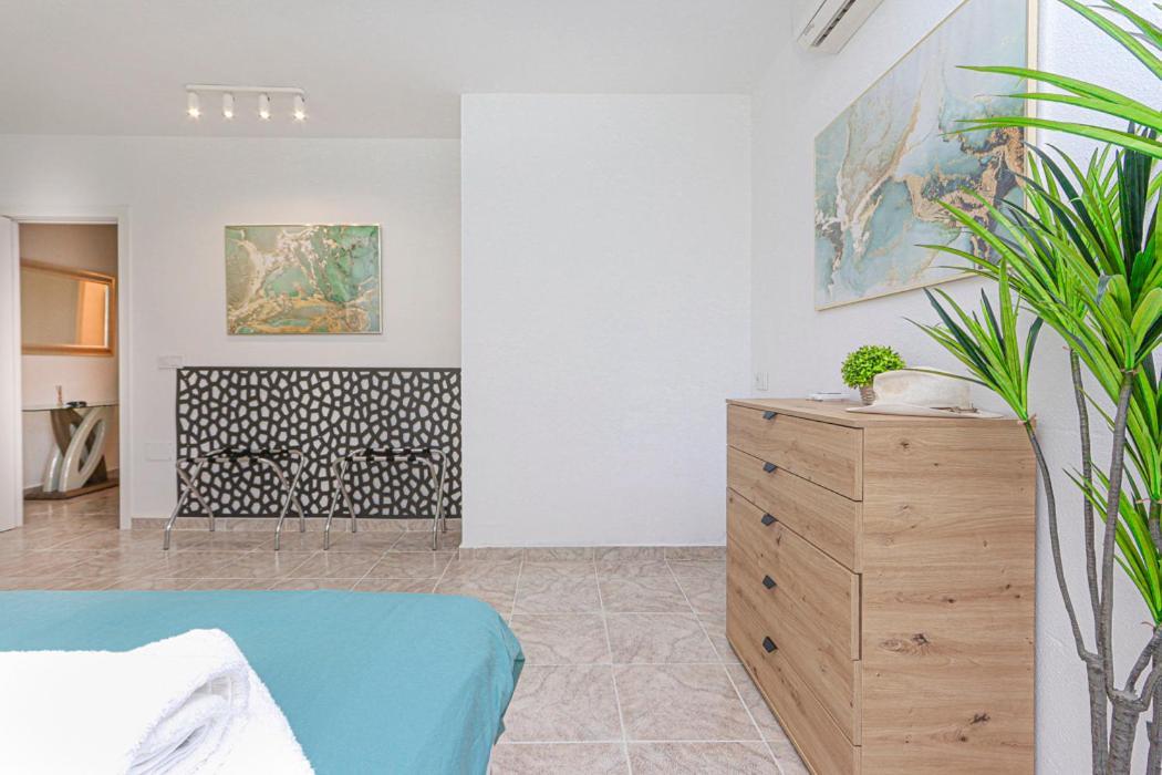 Presidential Suite Villamartin Plaza Av Brisas 67 Alicante Eksteriør billede